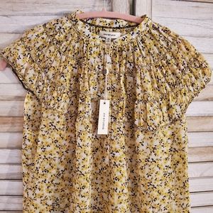 3 for $30.00 - Beautiful Max Studio Floral Top Shirt sz M New
